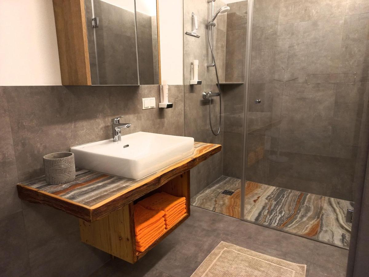 Gasthof Wachmann Ferienwohnung Weiz Esterno foto