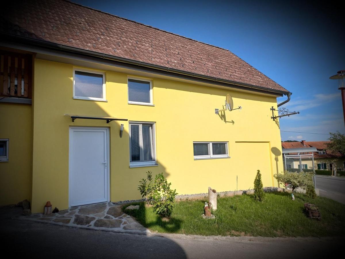 Gasthof Wachmann Ferienwohnung Weiz Esterno foto